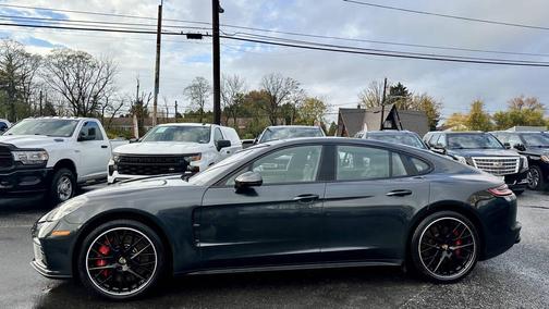 2017 Porsche Panamera Turbo