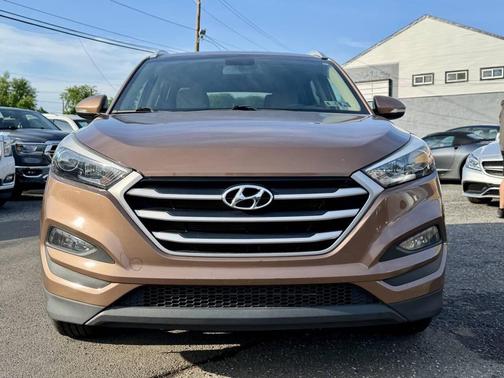 Mojave Sand 2017 Hyundai TUCSON SE Plus