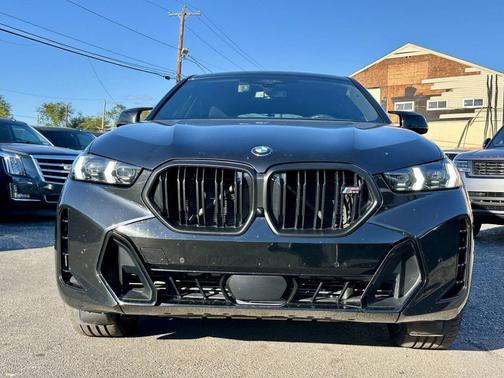 2025 BMW X6 M60i
