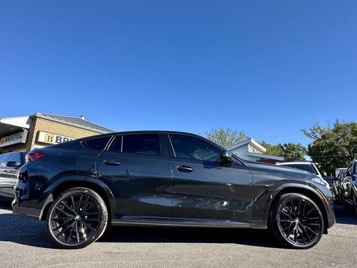 2025 BMW X6 M60i