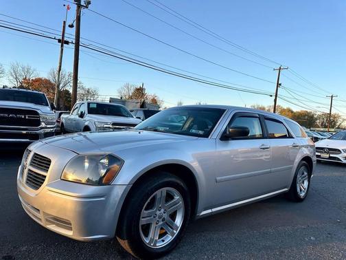 2006 Dodge Magnum SE 4dr Wagon