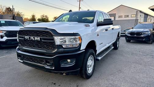 2022 RAM 2500 Tradesman Crew Cab 4x4 8' Box