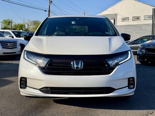 Platinum White Pearl 2023 Honda Odyssey Sport