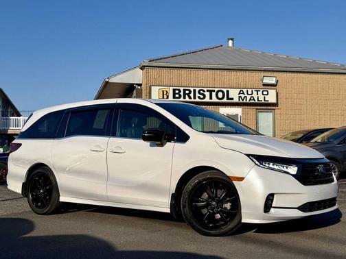 Platinum White Pearl 2023 Honda Odyssey Sport