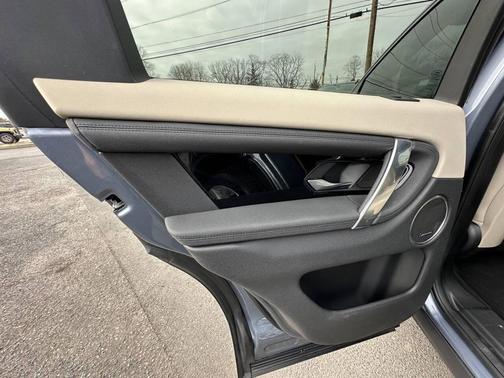 2020 Land Rover Discovery Sport SE