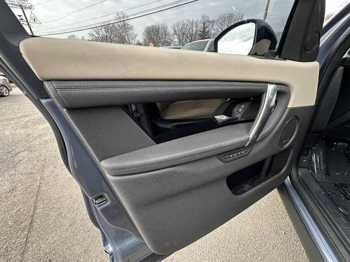 2020 Land Rover Discovery Sport SE