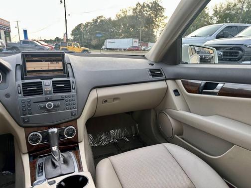 2010 Mercedes-Benz C-Class C 300 4MATIC Luxury