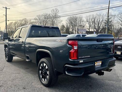 2020 Chevrolet Silverado 2500 Custom