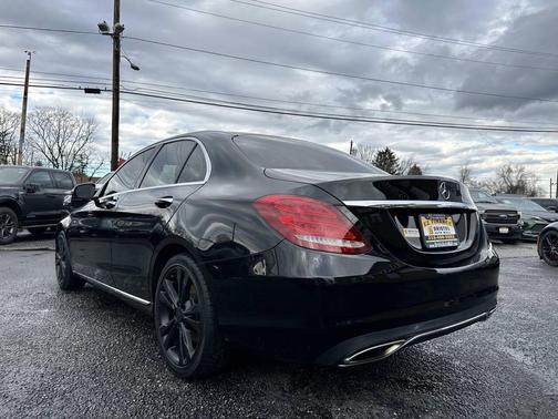 2017 Mercedes-Benz C-Class C 300 4dr Sedan