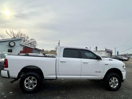 2019 RAM 2500 Big Horn Crew Cab 4x4 6'4' Box