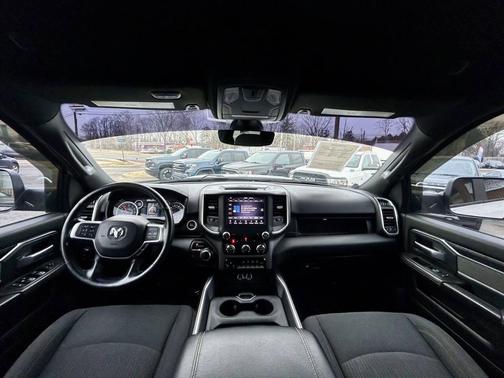 2019 RAM 2500 Big Horn Crew Cab 4x4 6'4' Box