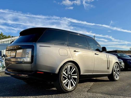 2023 Land Rover Range Rover Autobiography