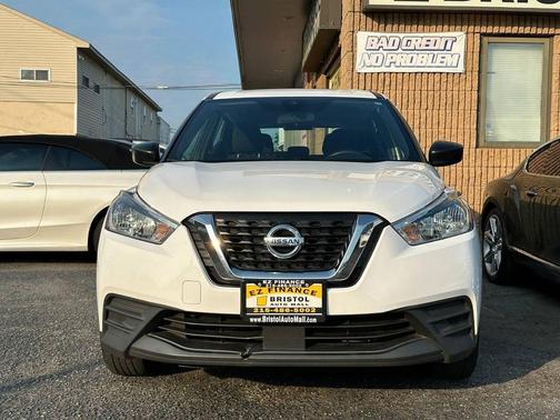 2020 Nissan Kicks S