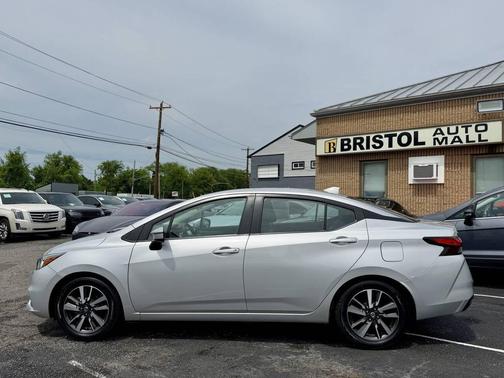Brilliant Silver Metallic 2021 Nissan Versa 1.6 SV