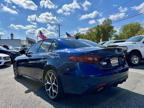 2019 Alfa Romeo Giulia Sport