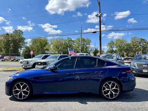 2019 Alfa Romeo Giulia Sport