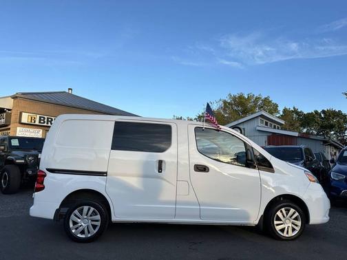 2021 Nissan NV200 SV