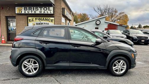 2021 Hyundai KONA SE