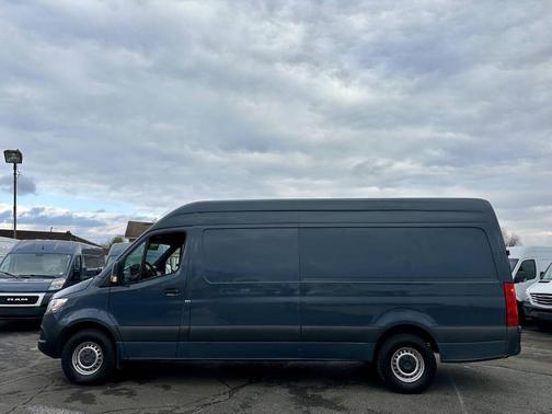 2019 Mercedes-Benz Sprinter 2500 High Roof