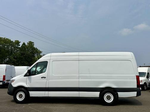 2021 Mercedes-Benz Sprinter 2500 High Roof