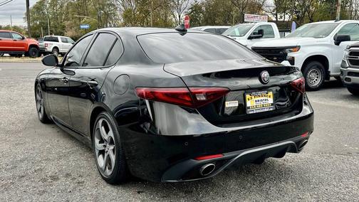 2018 Alfa Romeo Giulia Base