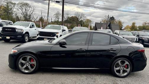 2018 Alfa Romeo Giulia Base