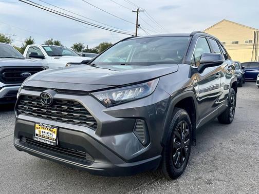 2020 Toyota RAV4 LE