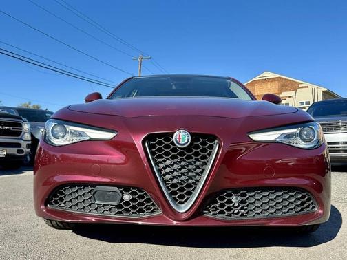 2017 Alfa Romeo Giulia Base