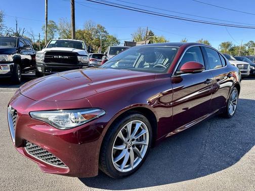 2017 Alfa Romeo Giulia Base