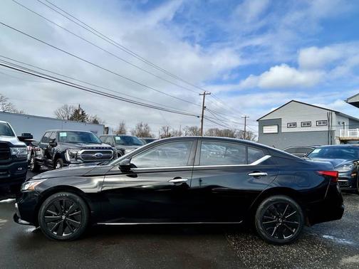 2021 Nissan Altima 2.5 SV