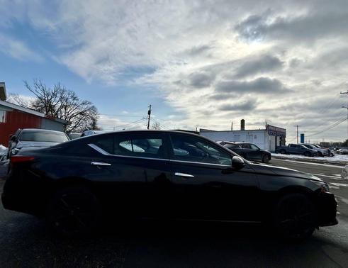 2021 Nissan Altima 2.5 SV