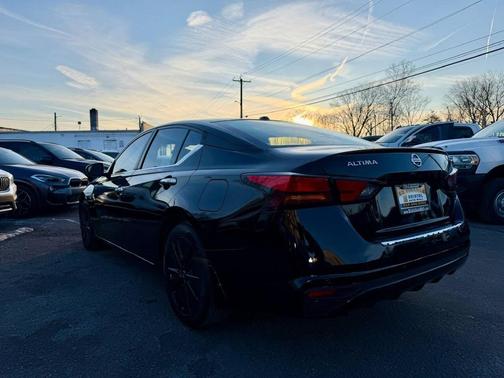 2021 Nissan Altima 2.5 SV