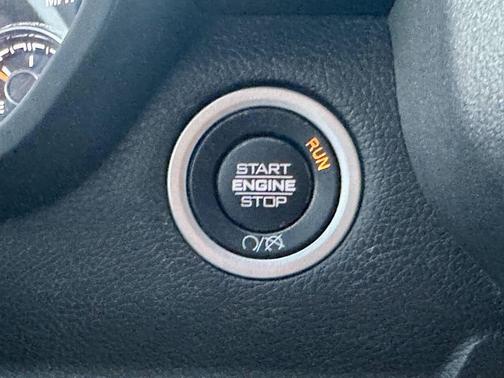 2021 RAM 2500 Tradesman Crew Cab 4x4 8' Box