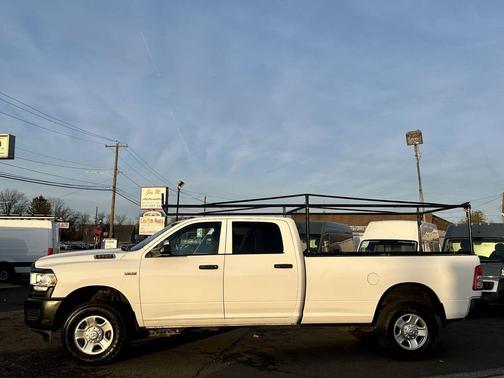 2021 RAM 2500 Tradesman Crew Cab 4x4 8' Box