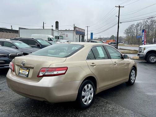 2010 Toyota Camry LE