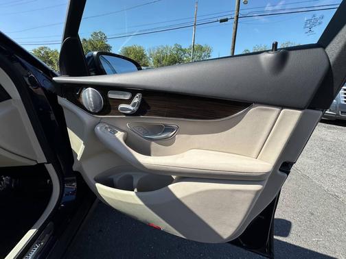 2017 Mercedes-Benz GLC 300 4MATIC