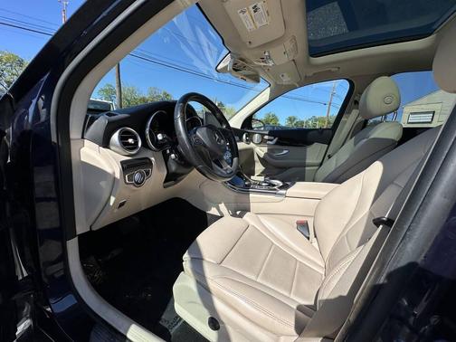 2017 Mercedes-Benz GLC 300 4MATIC