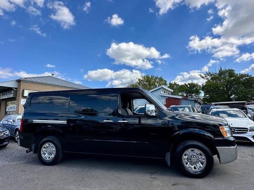 2017 Nissan NV Cargo NV3500 HD S V8