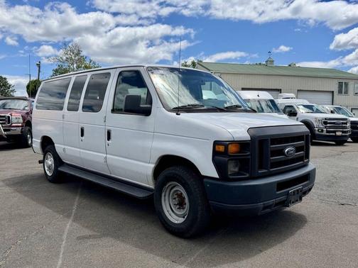 Oxford White 2012 Ford E350 Super Duty XL