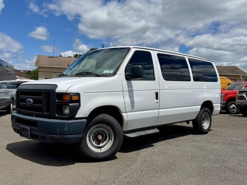 Oxford White 2012 Ford E350 Super Duty XL