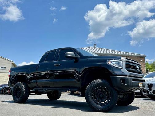 2017 Toyota Tundra SR5