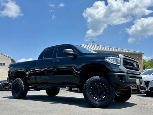 2017 Toyota Tundra SR5