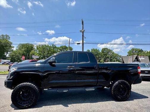 2017 Toyota Tundra SR5
