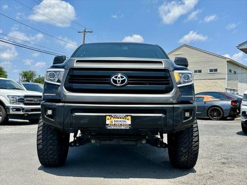 2017 Toyota Tundra SR5