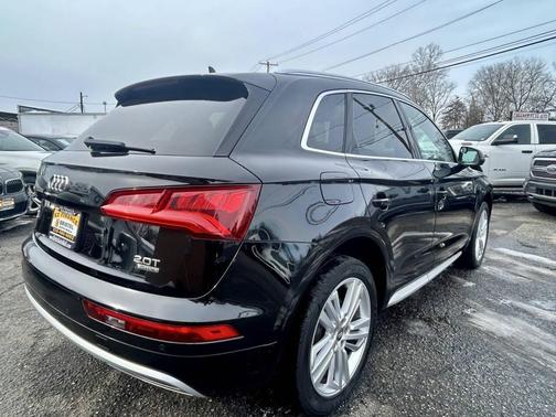 2018 Audi Q5 2.0T Premium Plus