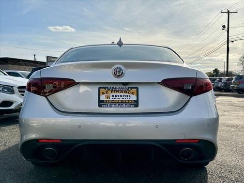 2017 Alfa Romeo Giulia Base