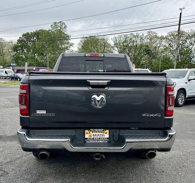 Granite Crystal Metallic Clearcoat 2019 RAM 1500 Big Horn