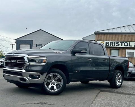 Granite Crystal Metallic Clearcoat 2019 RAM 1500 Big Horn