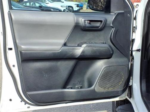 2019 Toyota Tacoma SR