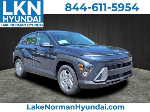 2025 Hyundai KONA SE